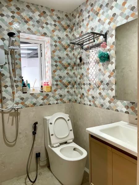 79 Chay Yan Street, 79 Chay Yan Street, Room Rental, 100 sqft, HDB Flat For Rent, by Helen Ang, 500239912 - Bathroom - PropertyGuru.com.sg