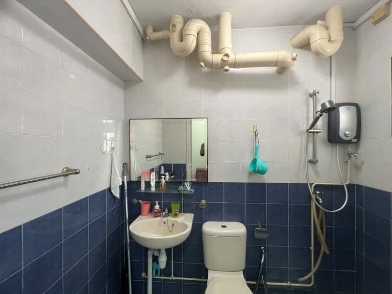 6B Boon Tiong Road, 6B Boon Tiong Road, 2 Bedrooms, 1,076 sqft, HDB Flat For Sale, by Patrick Tay, 500239940 - Bathroom - PropertyGuru.com.sg