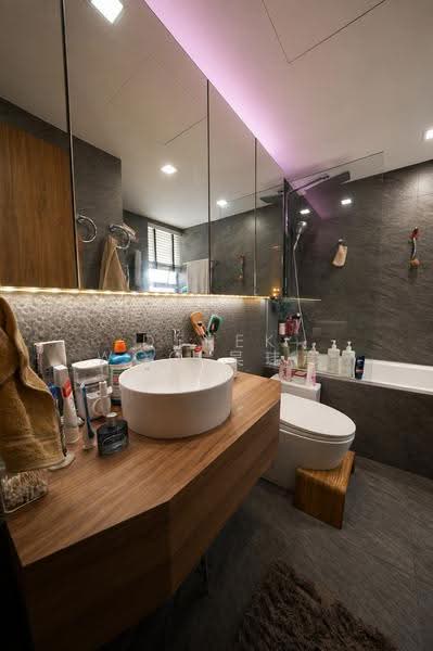 The Bayshore, 22 Bayshore Road, Bedok / Upper East Coast, 2 Bedrooms, 1,012 sqft, Condominium For Sale, by Derek Woo 吴玮彦, 500239951 - Bathroom - PropertyGuru.com.sg