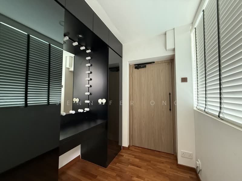 11 Toh Yi Drive, 11 Toh Yi Drive, 4 Bedrooms, 1,313 sqft, HDB Flat For Sale, by Jennifer Ong, 500239957 - Dressing Table Area - PropertyGuru.com.sg