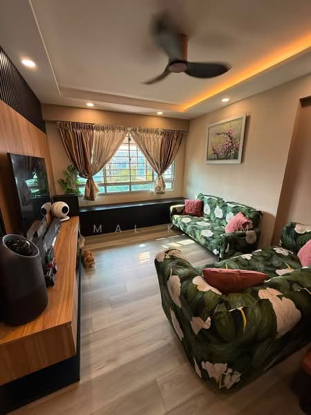 988A Buangkok Green, 988A Buangkok Green, 3 Bedrooms, 1,001 sqft, HDB Flat For Sale, by Kamal Karim, 500239958 - Living Room - PropertyGuru.com.sg