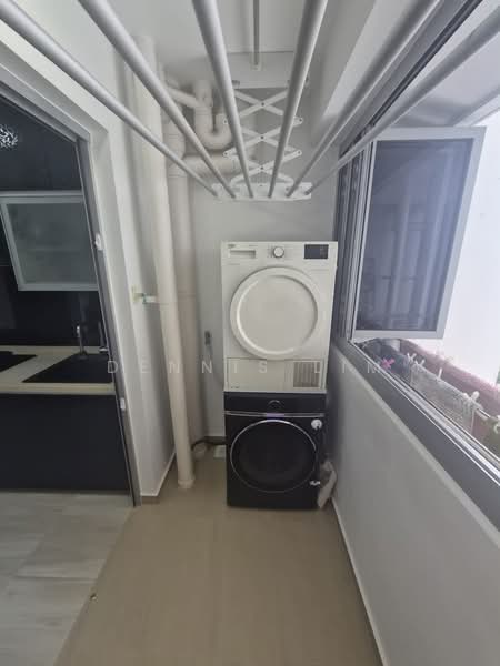 95B Henderson Road, 95B Henderson Road, 2 Bedrooms, 732 sqft, HDB Flat For Sale, by Dennis Lim, 500239969 - Balcony - PropertyGuru.com.sg
