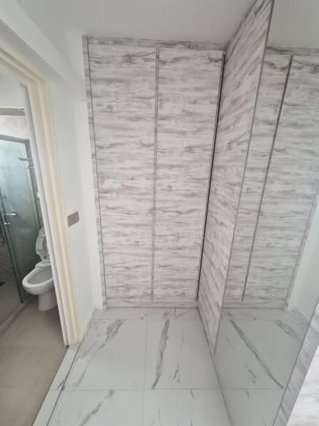 95B Henderson Road, 95B Henderson Road, 2 Bedrooms, 732 sqft, HDB Flat For Sale, by Dennis Lim, 500239969 - Bathroom - PropertyGuru.com.sg