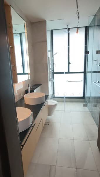 Belgravia Ace, 100 Belgravia Drive, 5 Bedrooms, 4,058 sqft, Semi-Detached House For Sale, by Alec Soong, 500239974 - Bathroom - PropertyGuru.com.sg