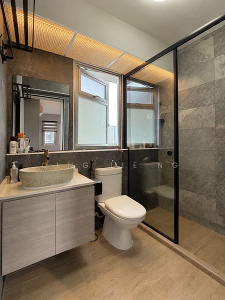 26A Saint George's Lane, 26A Saint George's Lane, Balestier / Toa Payoh, 3 Bedrooms, 990 sqft, HDB Flat For Sale, by Qing Jie Ng, 500239976 - Bathroom - PropertyGuru.com.sg