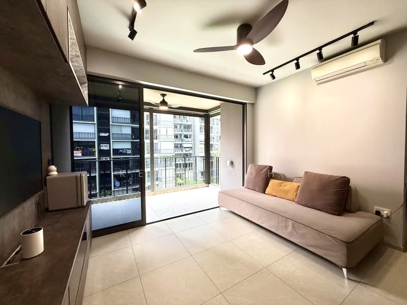 iNz Residence, 72 Choa Chu Kang Avenue 5, Dairy Farm / Bukit Panjang / Choa Chu Kang, 4 Bedrooms, 1,216 sqft, Condominium For Sale, by Kenny Koh, 500239982 - Living Room - PropertyGuru.com.sg