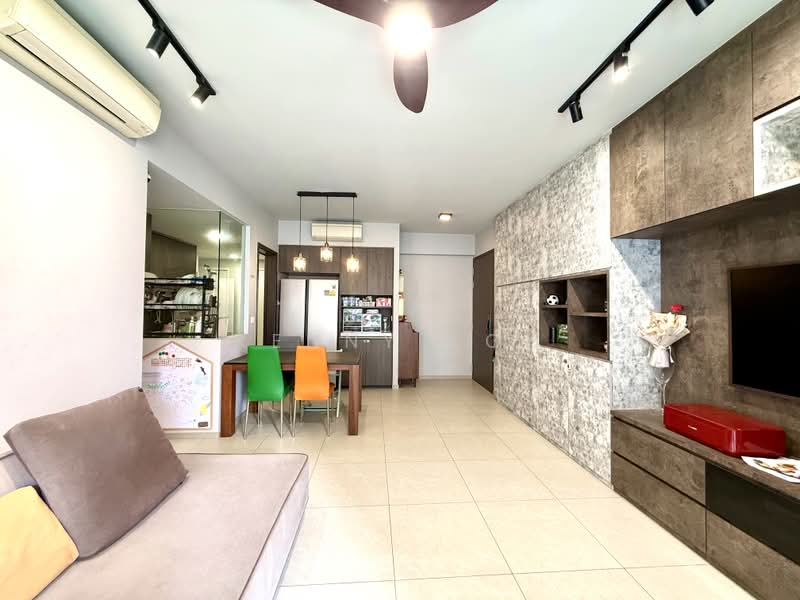 iNz Residence, 72 Choa Chu Kang Avenue 5, Dairy Farm / Bukit Panjang / Choa Chu Kang, 4 Bedrooms, 1,216 sqft, Condominium For Sale, by Kenny Koh, 500239982 - Living Room - PropertyGuru.com.sg