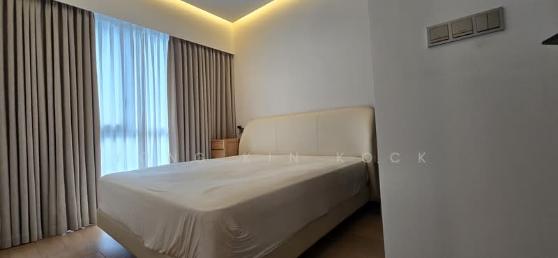 The Reef at King's Dock, 20 Harbourfront Avenue, 2 Bedrooms, 689 sqft, Condominium For Rent, by Yong Kin Kock, 500240000 - Master Bedroom, King size bed - PropertyGuru.com.sg