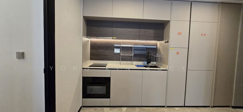 The Reef at King's Dock, 20 Harbourfront Avenue, 2 Bedrooms, 689 sqft, Condominium For Rent, by Yong Kin Kock, 500240000 - Functional Kitchen with appliances - PropertyGuru.com.sg