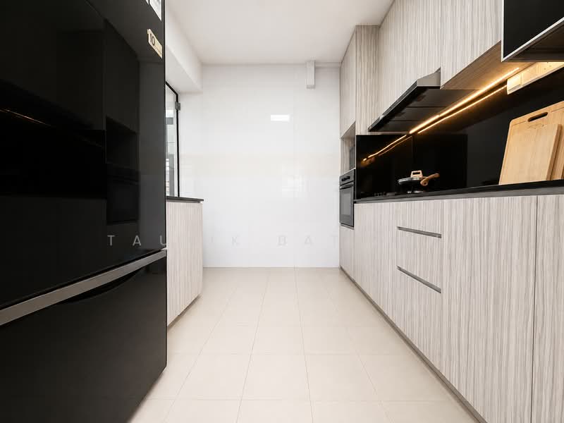 104D Canberra Street, 104D Canberra Street, 3 Bedrooms, 1,001 sqft, HDB Flat For Sale, by Taufik Batisah, 500240003 - Kitchen - PropertyGuru.com.sg