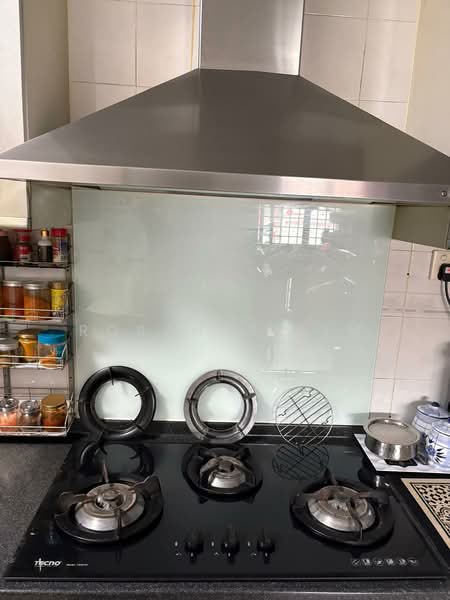 688 Jurong West Central 1, 688 Jurong West Central 1, Room Rental, 100 sqft, HDB Flat For Rent, by Rosanne Lim, 500240028 - Kitchen - PropertyGuru.com.sg