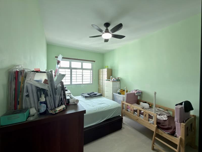 70B Telok Blangah Heights, 70B Telok Blangah Heights, 3 Bedrooms, 1,001 sqft, HDB Flat For Sale, by Peter Loh 彼得, 500240029 - Bedroom - PropertyGuru.com.sg