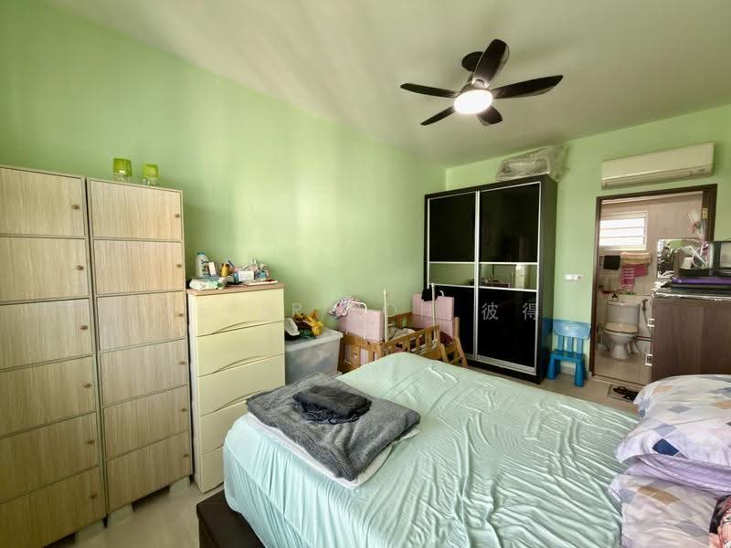 70B Telok Blangah Heights, 70B Telok Blangah Heights, 3 Bedrooms, 1,001 sqft, HDB Flat For Sale, by Peter Loh 彼得, 500240029 - Bedroom - PropertyGuru.com.sg