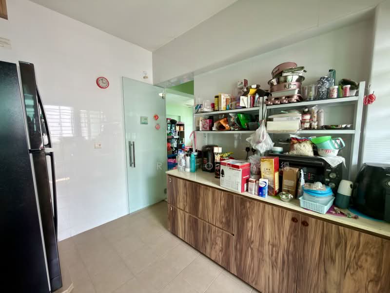 70B Telok Blangah Heights, 70B Telok Blangah Heights, 3 Bedrooms, 1,001 sqft, HDB Flat For Sale, by Peter Loh 彼得, 500240029 - Kitchen - PropertyGuru.com.sg