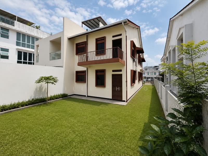 $12XXpsf Freehold Semi-D near Bartley and Serangoon MRT, , 4 Bedrooms, 2,511 sqft, Semi-Detached House For Sale, by Willi Ching, 500240041 - Exterior - PropertyGuru.com.sg