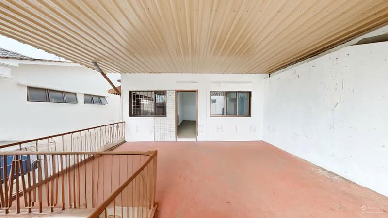 $12XXpsf Freehold Semi-D near Bartley and Serangoon MRT, , 4 Bedrooms, 2,511 sqft, Semi-Detached House For Sale, by Willi Ching, 500240041 - Exterior - PropertyGuru.com.sg