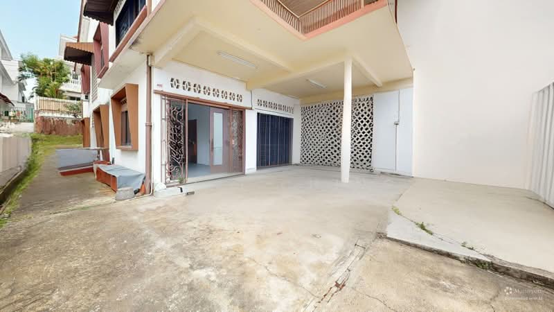 $12XXpsf Freehold Semi-D near Bartley and Serangoon MRT, , 4 Bedrooms, 2,511 sqft, Semi-Detached House For Sale, by Willi Ching, 500240041 - Exterior - PropertyGuru.com.sg