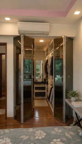 The Shaughnessy, 56 Miltonia Close, 5 Bedrooms, 3,541 sqft, Terraced House For Sale, by V Kanapathy, 500240045 - Master - PropertyGuru.com.sg