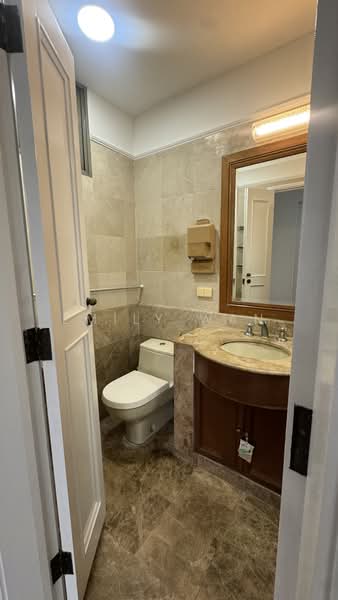 Sherwood Condo, 169 Jalan Jurong Kechil, Clementi Park / Upper Bukit Timah, 2 Bedrooms, 926 sqft, Condominium For Sale, by Emily Wan, 500240047 - Bathroom - PropertyGuru.com.sg