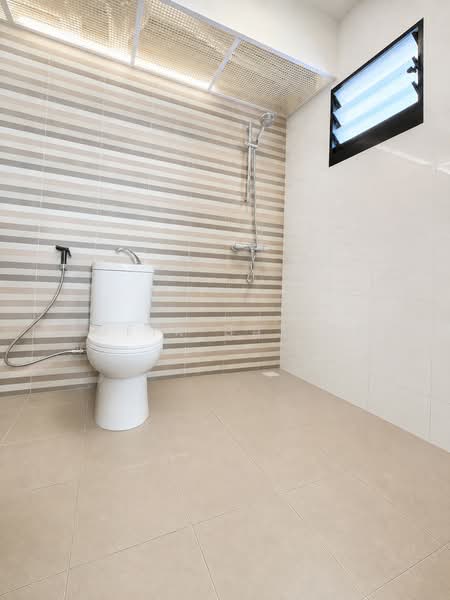 419A Northshore Drive, 419A Northshore Drive, 3 Bedrooms, 1,011 sqft, HDB Flat For Sale, by Taufik Batisah, 500240055 - Bathroom - PropertyGuru.com.sg