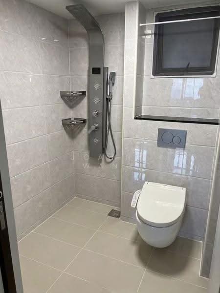 Pinnacle @ Duxton, 1E Cantonment Road, 3 Bedrooms, 1,033 sqft, HDB Flat For Rent, by Joanne Wang, 500240079 - Bathroom - PropertyGuru.com.sg