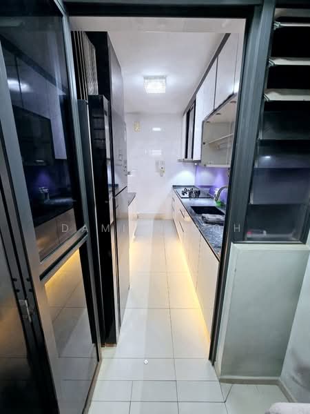 310C Punggol Walk, 310C Punggol Walk, Hougang / Punggol / Sengkang, 3 Bedrooms, 990 sqft, HDB Flat For Sale, by Damien Goh, 500240082 - Kitchen - PropertyGuru.com.sg