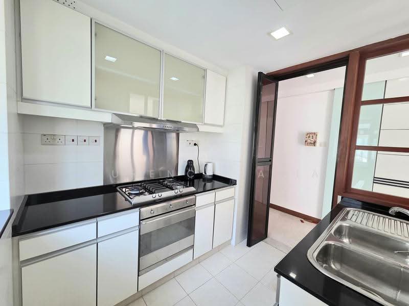 Cote D'Azur, 60 Marine Parade Road, 1 Bedroom, 990 sqft, Condominium For Sale, by Laurence Tania, 500240091 - Kitchen - PropertyGuru.com.sg
