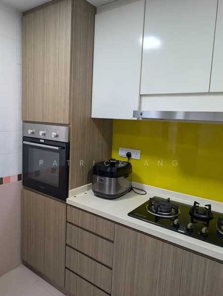 Woodsvale, 1 Woodlands Drive 72, 3 Bedrooms, 1,227 sqft, Condominium For Sale, by Patrick Ang, 500240093 - Kitchen - PropertyGuru.com.sg
