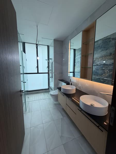 Belgravia Ace, 100 Belgravia Drive, Seletar / Yio Chu Kang, 5 Bedrooms, 3,929 sqft, Semi-Detached House For Sale, by Odelia Tan, 500240101 - Bathroom - PropertyGuru.com.sg