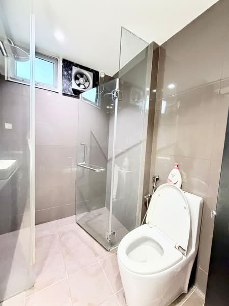 The Warren, 37 Choa Chu Kang Loop, 4 Bedrooms, 1,281 sqft, Apartment For Sale, by Nona Kirana, 500240106 - Bathroom - PropertyGuru.com.sg