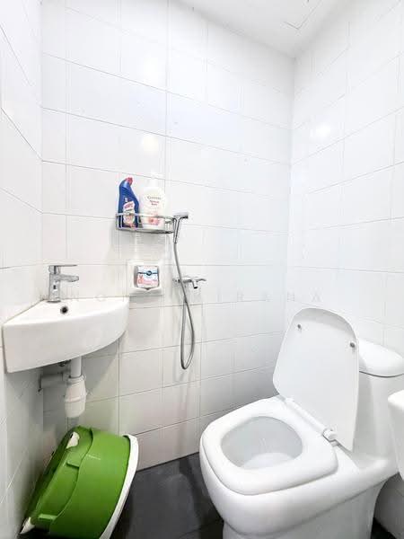 The Warren, 37 Choa Chu Kang Loop, 4 Bedrooms, 1,281 sqft, Apartment For Sale, by Nona Kirana, 500240106 - Bathroom - PropertyGuru.com.sg