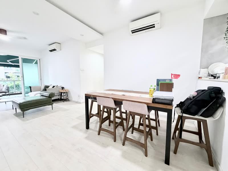 The Warren, 37 Choa Chu Kang Loop, 4 Bedrooms, 1,281 sqft, Apartment For Sale, by Nona Kirana, 500240106 - Living Room - PropertyGuru.com.sg