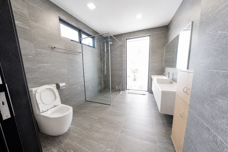 Semi- Detached in District 25 Jalan Bumbong | Woodlands Park, Jalan Rasok, Jalan Jendela, Gelegar, Jalan Bumbong, Jalan Rasok, Jalan Jendela, Jalan Gelegar, 8 Bedrooms, 8,320 sqft, Semi-Detached House For Sale, by Kai Mun, 500240112 - Bathroom - PropertyGuru.com.sg