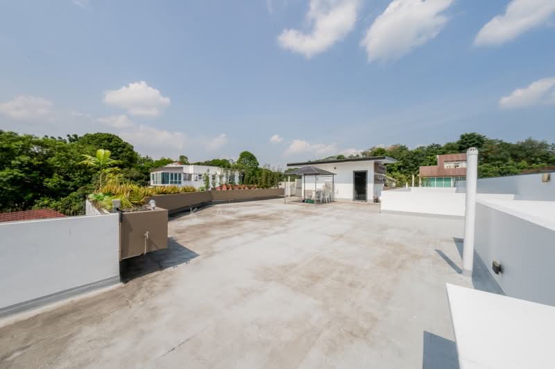 Semi- Detached in District 25 Jalan Bumbong | Woodlands Park, Jalan Rasok, Jalan Jendela, Gelegar, Jalan Bumbong, Jalan Rasok, Jalan Jendela, Jalan Gelegar, 8 Bedrooms, 8,320 sqft, Semi-Detached House For Sale, by Kai Mun, 500240112 - Roof - PropertyGuru.com.sg