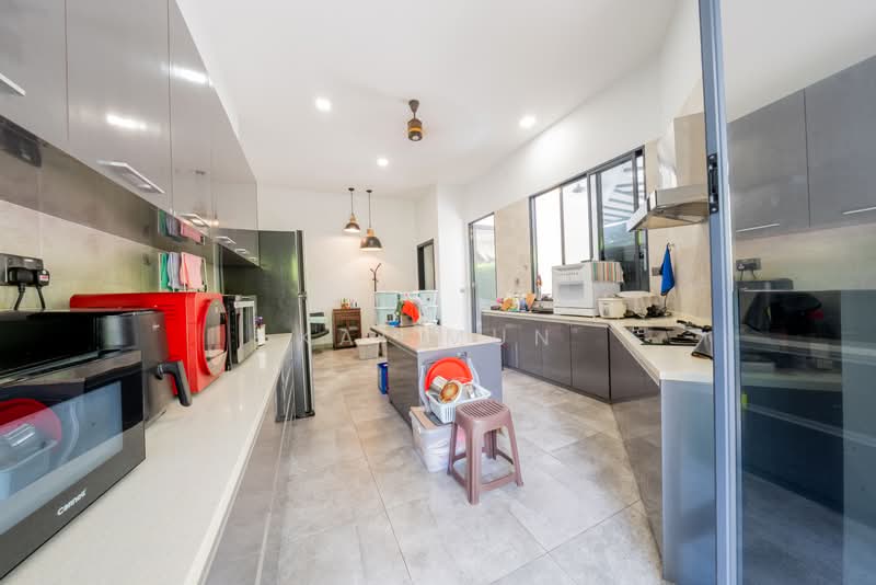 Semi- Detached in District 25 Jalan Bumbong | Woodlands Park, Jalan Rasok, Jalan Jendela, Gelegar, Jalan Bumbong, Jalan Rasok, Jalan Jendela, Jalan Gelegar, 8 Bedrooms, 8,320 sqft, Semi-Detached House For Sale, by Kai Mun, 500240112 - Kitchen - PropertyGuru.com.sg