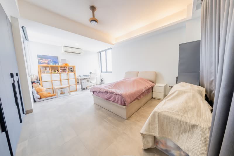Semi- Detached in District 25 Jalan Bumbong | Woodlands Park, Jalan Rasok, Jalan Jendela, Gelegar, Jalan Bumbong, Jalan Rasok, Jalan Jendela, Jalan Gelegar, 8 Bedrooms, 8,320 sqft, Semi-Detached House For Sale, by Kai Mun, 500240112 - Bedroom - PropertyGuru.com.sg