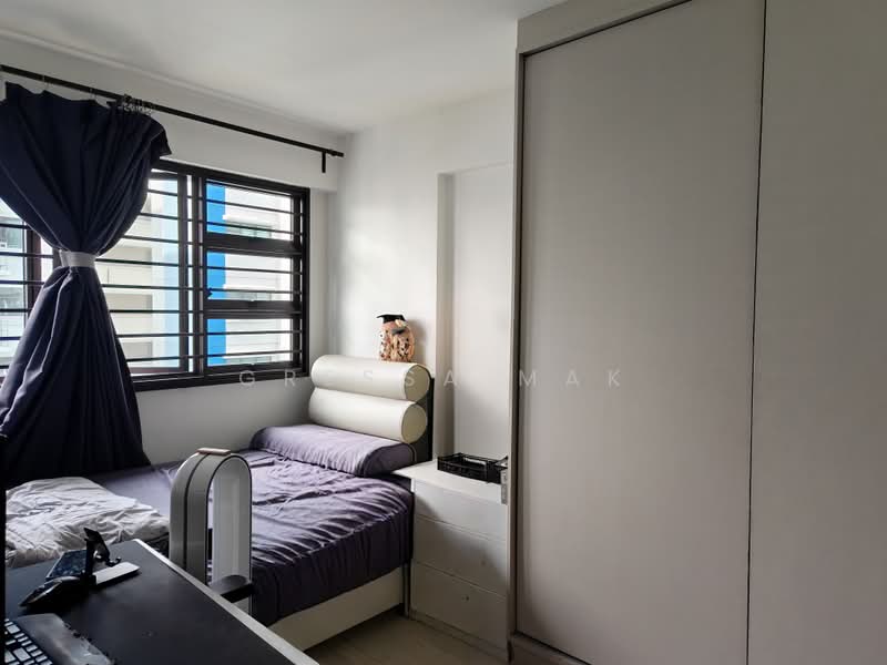 335B Yishun Riverwalk, 335B Yishun Street 31, Sembawang / Yishun, 2 Bedrooms, 721 sqft, HDB Flat For Sale, by Gressa Mak, 500240118 - Bedroom - PropertyGuru.com.sg
