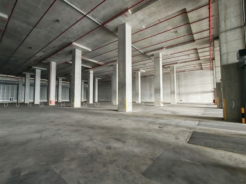 Up to 200ksf + 12m Ceiling + Multiple Bays, Penjuru. Pandan. Jalan Buroh., 90,000 sqft, Warehouse For Rent, by Dung Heng Kwan (Dung), 500240119 - Interior - CommercialGuru.com.sg