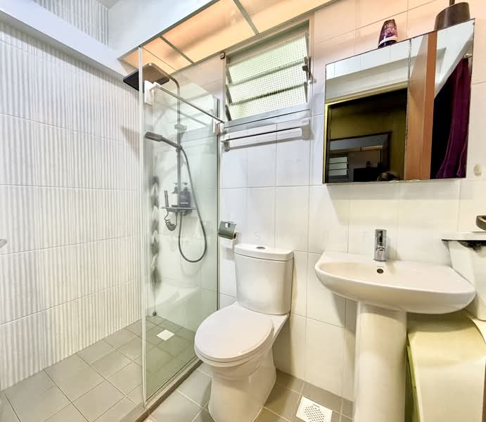 513D Yishun Street 51, 513D Yishun Street 51, Sembawang / Yishun, 3 Bedrooms, 1,001 sqft, HDB Flat For Sale, by Hidayat Shariff, 500240122 - Bathroom - PropertyGuru.com.sg