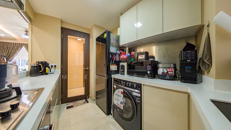 Signature At Yishun, 29 Yishun Street 51, 3 Bedrooms, 947 sqft, Condominium For Sale, by Kimberly Sarah, 500240125 - Kitchen - PropertyGuru.com.sg