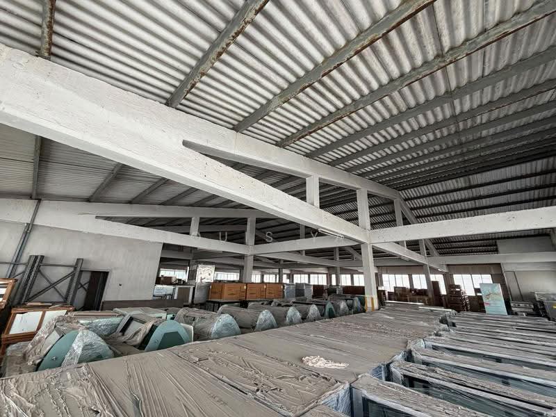 Central Warehouse, Ang Mo Kio / Bishan / Thomson, 11,000 sqft, Warehouse For Rent, by Louis Yap, 500240127 - Interior - CommercialGuru.com.sg