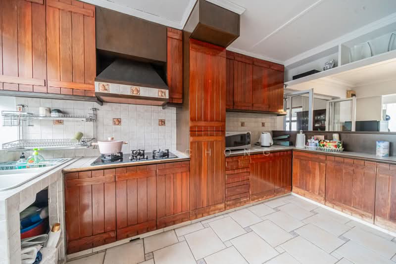 235 Choa Chu Kang Central, 235 Choa Chu Kang Central, 3 Bedrooms, 1,657 sqft, HDB Flat For Sale, by Ron Chong, 500240128 - Kitchen - PropertyGuru.com.sg