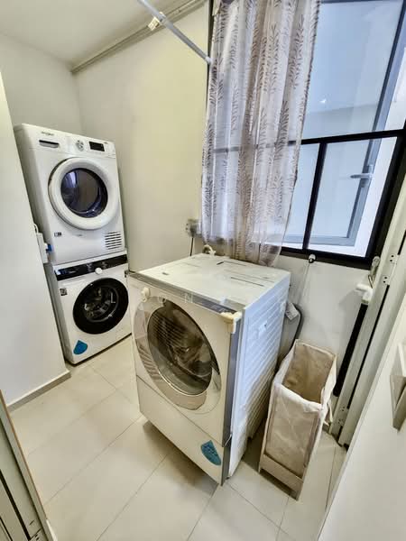 Parc Life, 33 Sembawang Crescent, 3 Bedrooms, 1,066 sqft, Condominium For Sale, by Leon Lee, 500240141 - Interior - PropertyGuru.com.sg