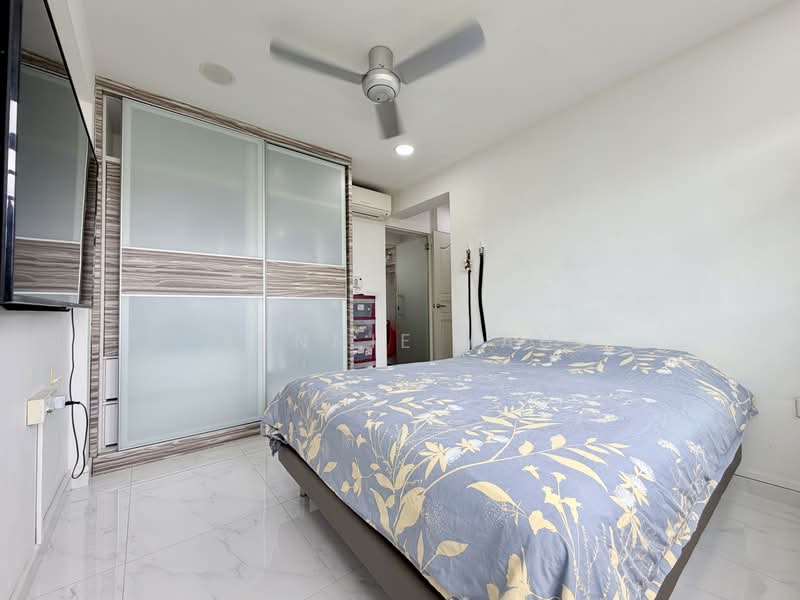 673A Edgefield Plains, 673A Edgefield Plains, 3 Bedrooms, 969 sqft, HDB Flat For Sale, by Kennie Yau, 500240151 - Bedroom - PropertyGuru.com.sg
