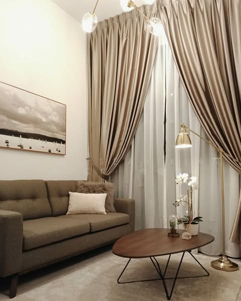The Asana, 17 Queen's Road, 2 Bedrooms, 570 sqft, Condominium For Rent, by Kevin Seah Kian Hock 佘健福, 500240155 - Living Room - PropertyGuru.com.sg