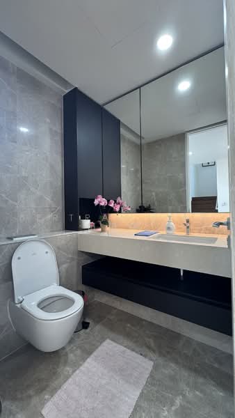 Amber Park, 18 Amber Gardens, 6 Bedrooms, 4,392 sqft, Condominium For Sale, by Bertram Tian 田镇伟, 500240174 - Bathroom - PropertyGuru.com.sg