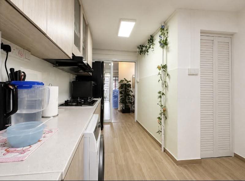 36 Circuit Road, 36 Circuit Road, 2 Bedrooms, 678 sqft, HDB Flat For Sale, by Hayley Koh Wan Ting, 500240176 - Kitchen - PropertyGuru.com.sg
