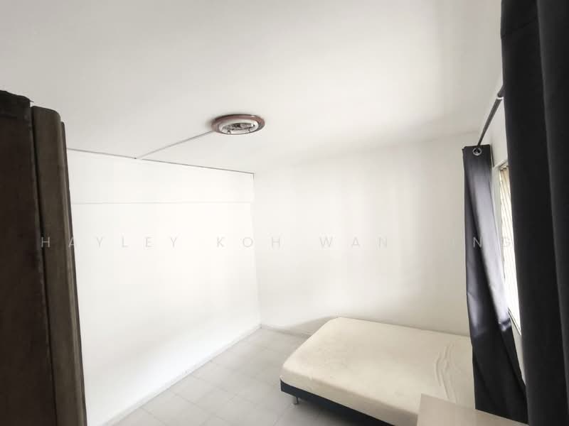 410 Jurong West Street 42, 410 Jurong West Street 42, Room Rental, 200 sqft, HDB Flat For Rent, by Hayley Koh Wan Ting, 500240177 - Bedroom - PropertyGuru.com.sg