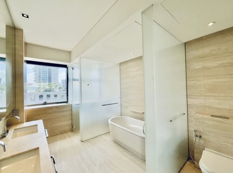 Hana, 8 Tomlinson Road, Tanglin / Holland / Bukit Timah, 4 Bedrooms, 3,531 sqft, Apartment For Rent, by Alvin Tan 陈永顺, 500240178 - Bathroom - PropertyGuru.com.sg