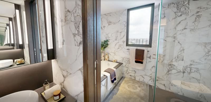Undervalued Penthouse, , 5 Bedrooms, 2,688 sqft, Condominium For Sale, by Fabian Tan, 500240187 - Bathroom - PropertyGuru.com.sg